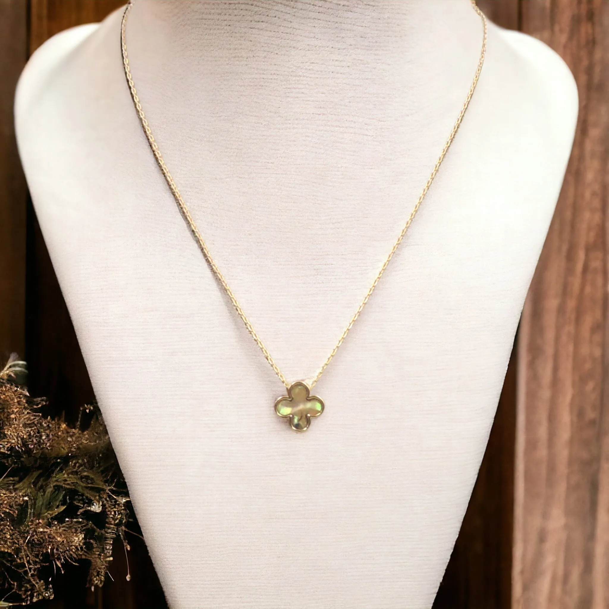 Gold Mother of Pearl Clover Pendant Necklace