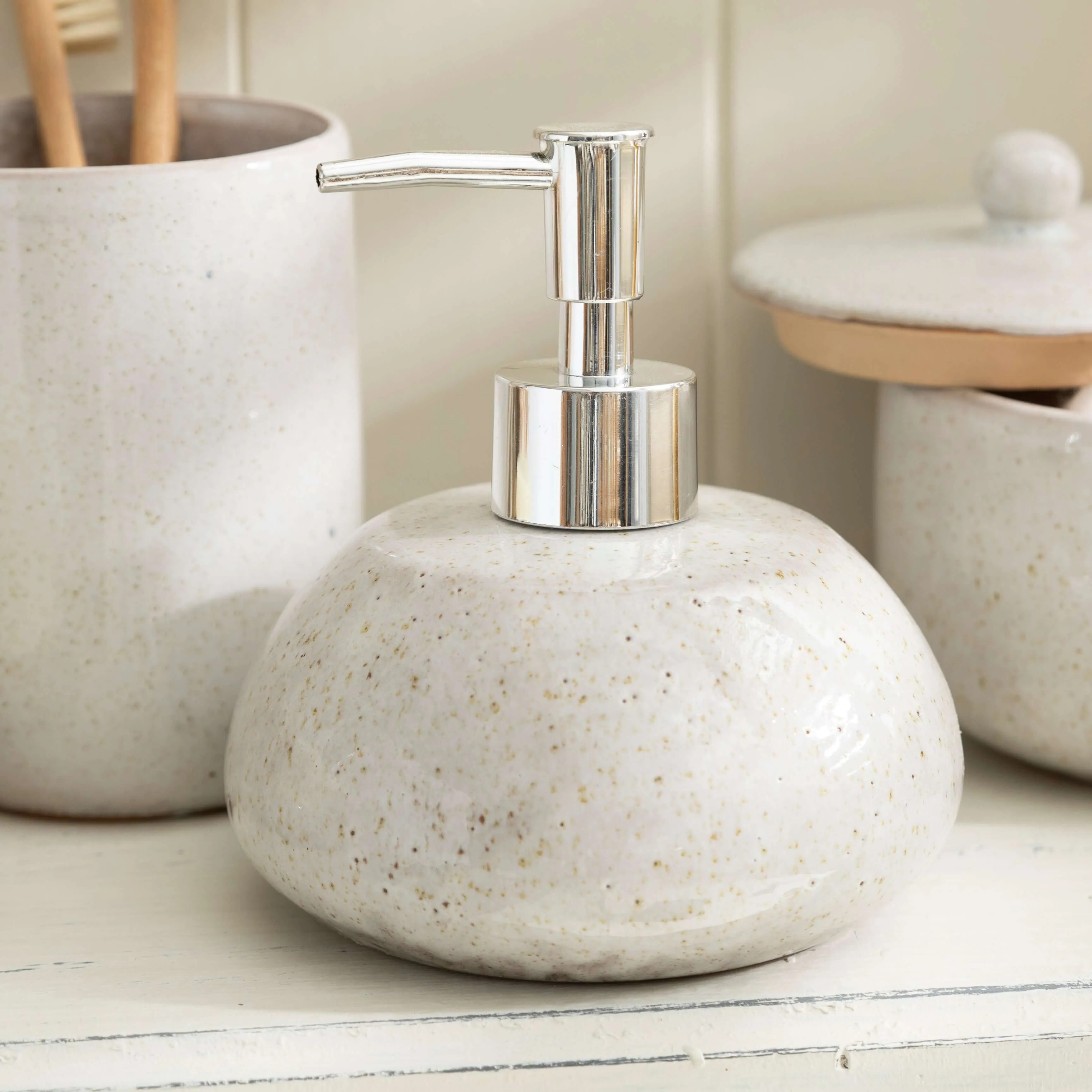 Stone Effect Ceramic Bathroom Accessory Set