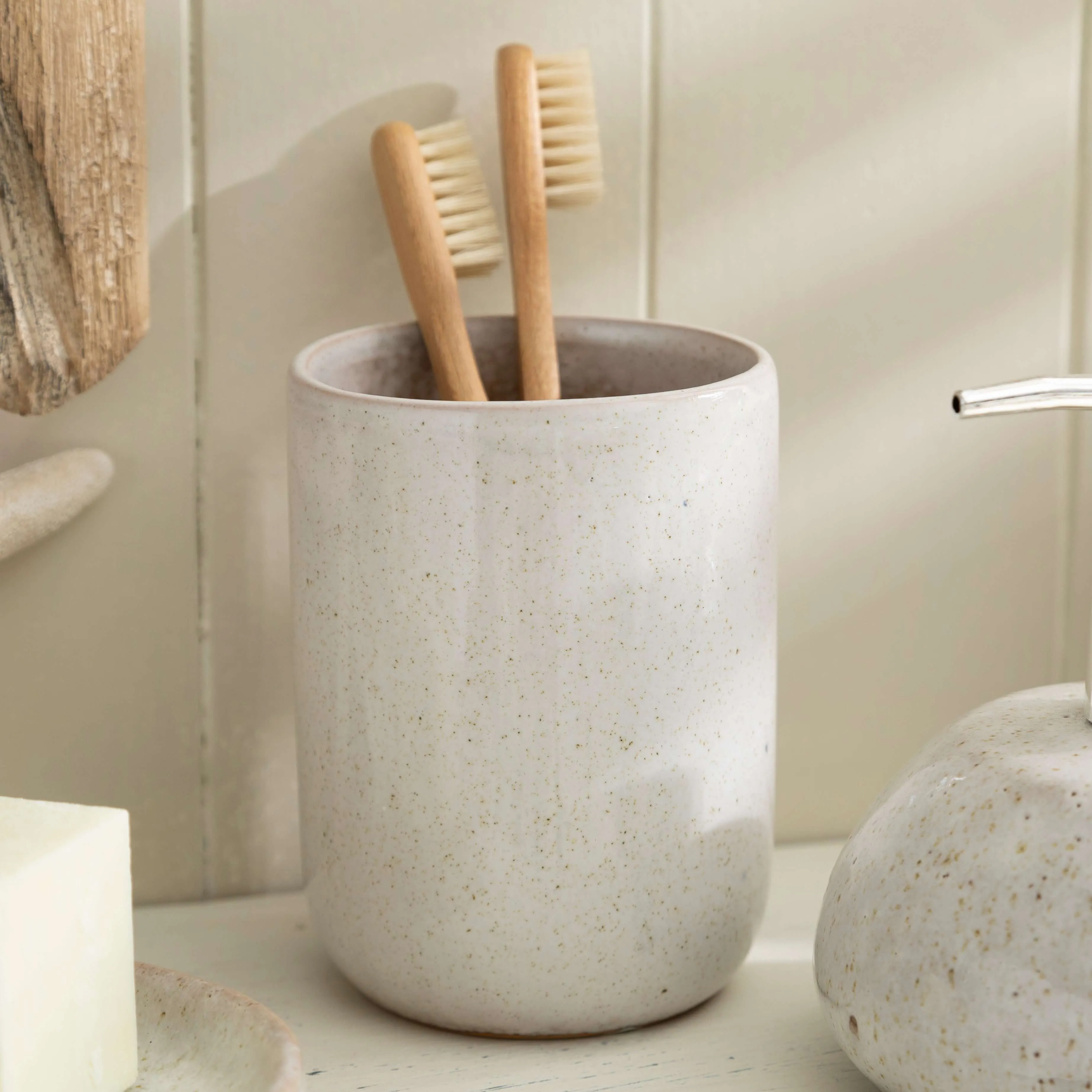 Stone Effect Ceramic Bathroom Accessory Set